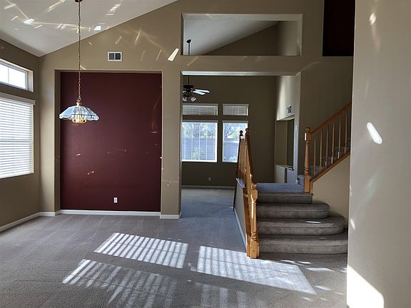 2nd image of 921 Orchid Dr