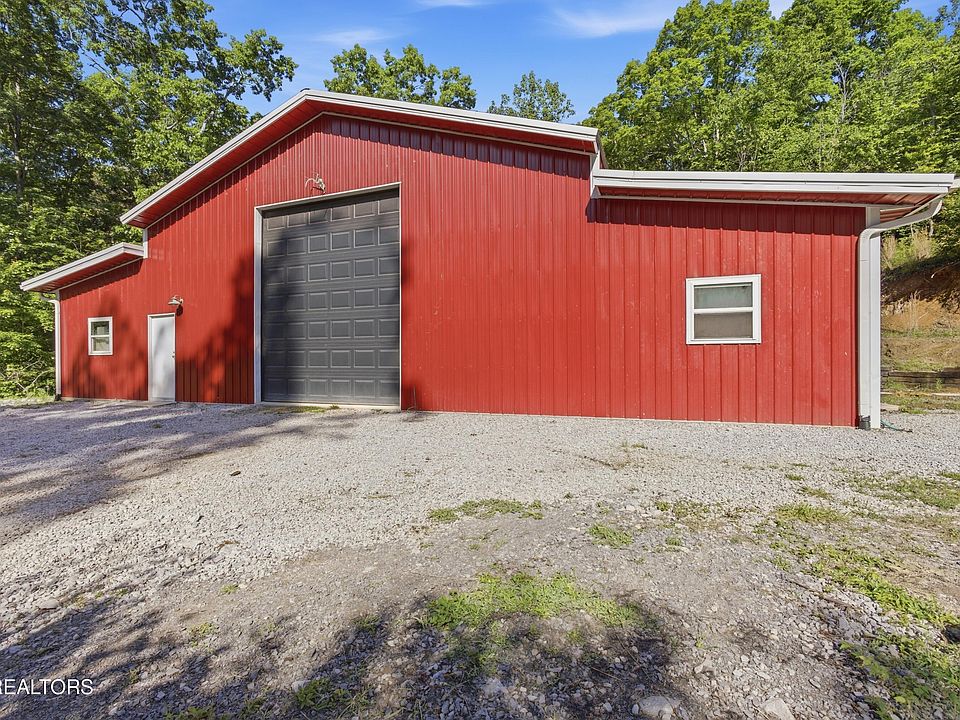 4th image of 1705 Eagle Furnace Rd