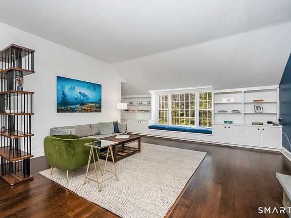 3rd image of 43 Twin Oak Lane