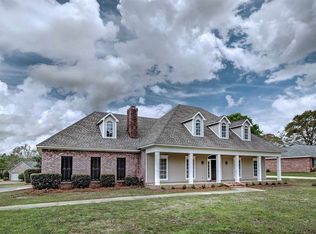 345 Belvedere Dr, Pearl, MS 39208