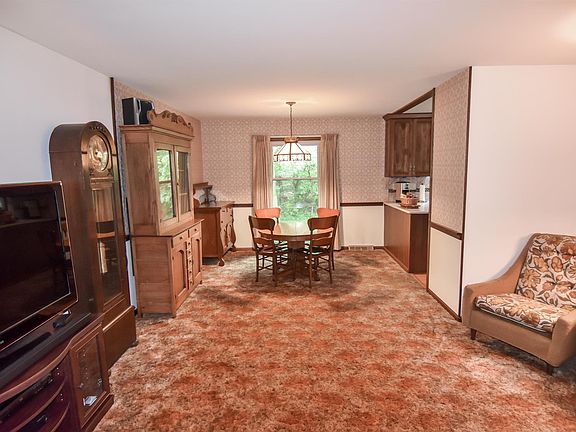 4th image of 10112 Beatty Ln