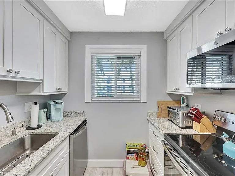 766 Central Ave #207 — Photo 5
