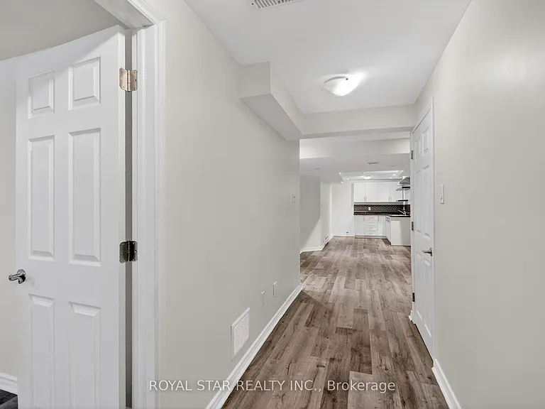1448 Queensdale Ave — Photo 33