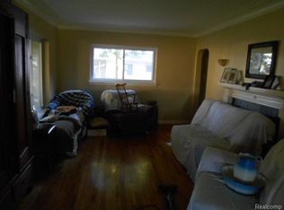 6479 Fenton Rd, Flint, MI 48507