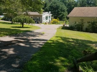 97 Sweet Valley Rd, Hunlock Creek, PA 18621