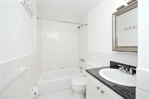 Rented by Keller Williams NYC | media 23