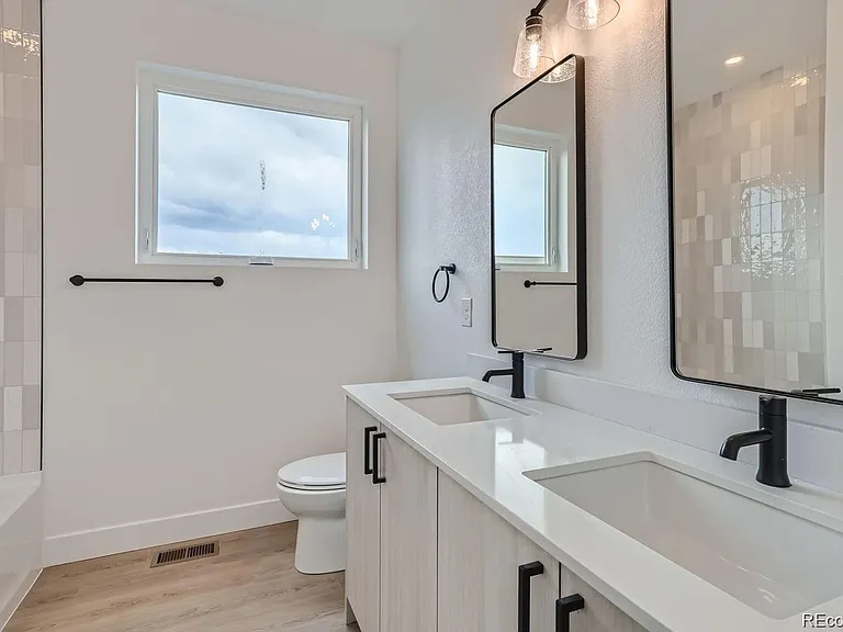 10187 W 38th Ave — Photo 16