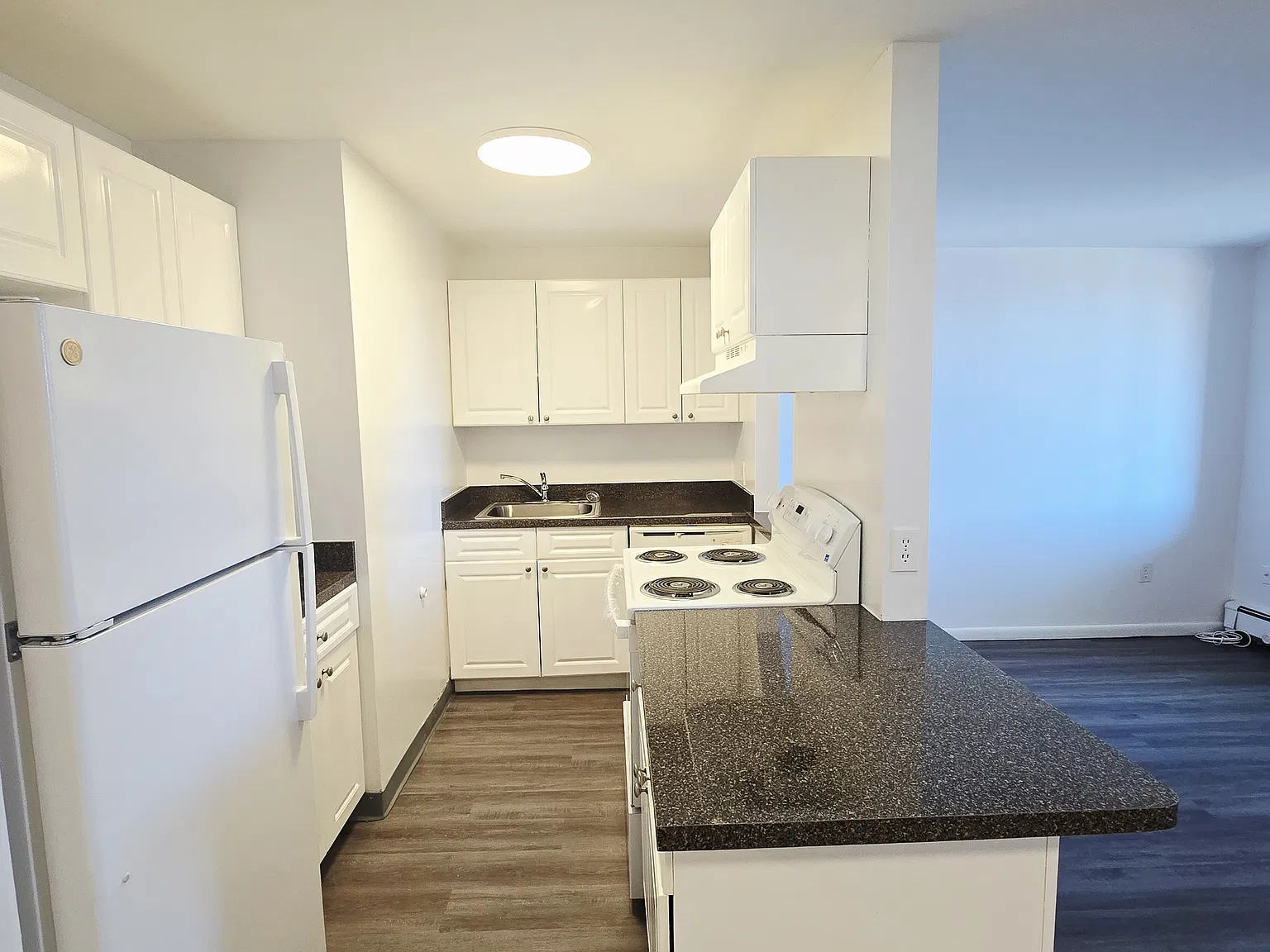 Croton Ave — Photo 2