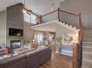 9006 NE 80th St, Kansas City, MO 64158