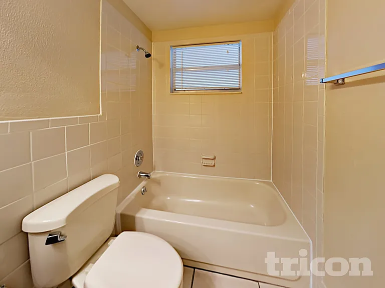3327 Seffner Dr — Photo 13