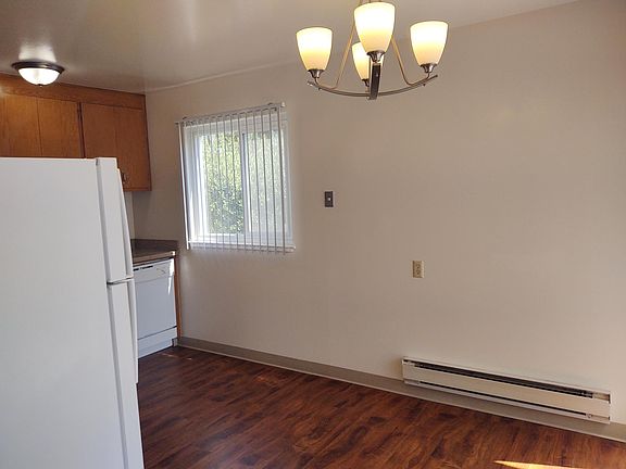 3rd image of 398 Alida Way #2