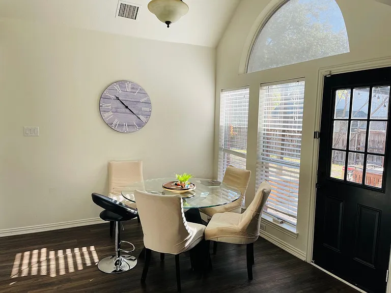 5 Parkway Ct — Photo 5