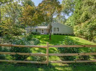 9 Whalebone Landing Rd, Southampton, NY 11968