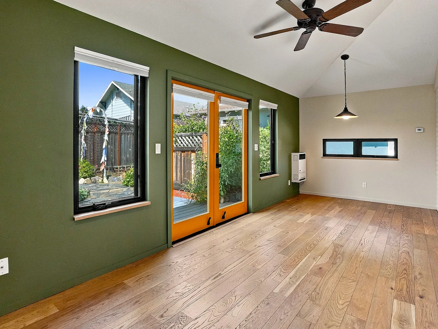 1 bed, 450 sqft, $2,500 — Photo 3
