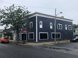 87 W Main St #3, East Islip, NY 11730