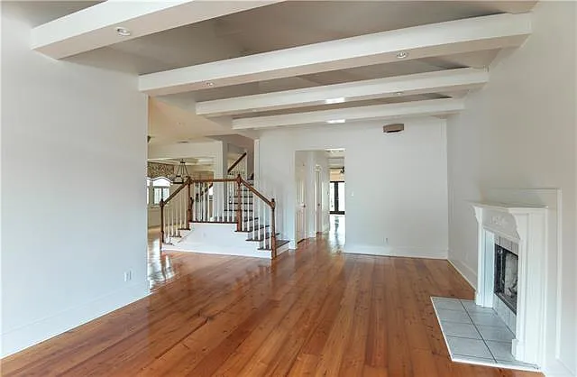 314 Hesper Ave — Photo 4
