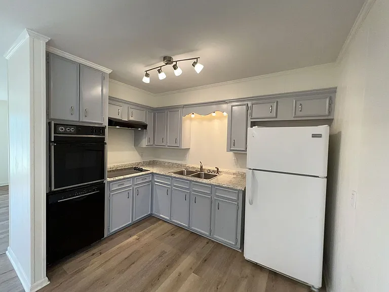 Jill Street Properties — Photo 11