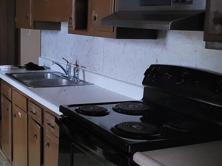 108 Woodrow Ave #1 — Photo 6