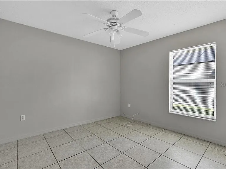 112 Azalea Dr — Photo 17