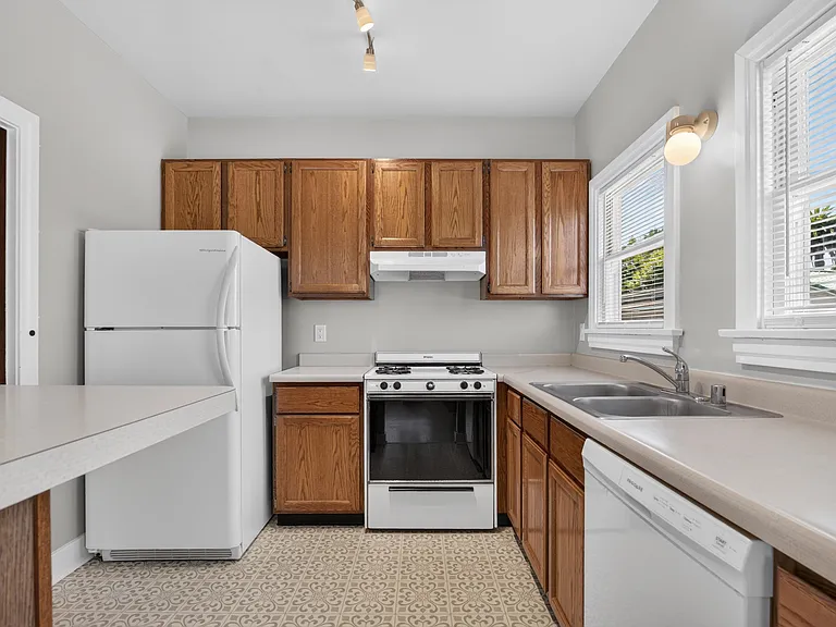 2922 E Broadway #2922 — Photo 10