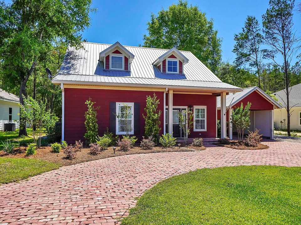 1st image of 132 Hammock Oaks Blvd