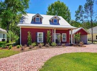 132 Hammock Oaks Blvd, Freeport, FL 32439