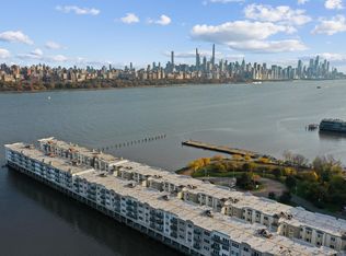 251 The Promenade #251, Edgewater, NJ 07020