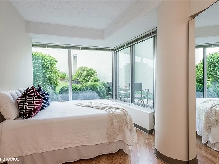 1720 Maple Ave #409 — Photo 8