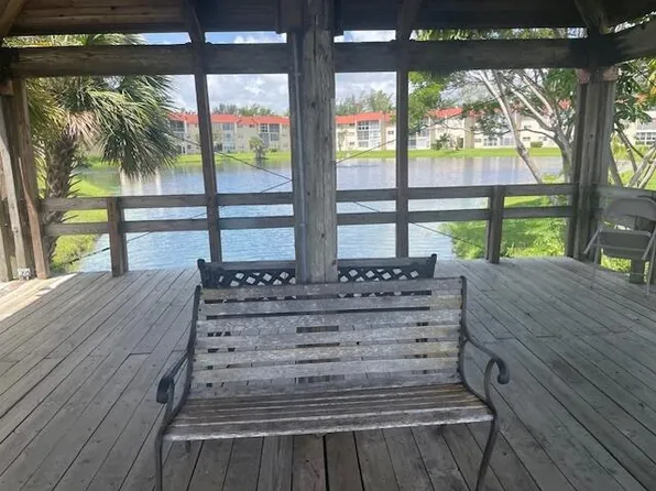 2700 W Sunrise Lakes Drive #209, Sunrise, FL 33322
