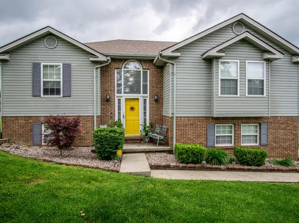 141 Woods Point Dr, Berea, KY 40403