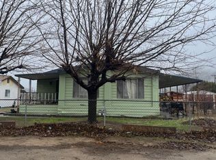 2113 Rainbow Dr, Lake Isabella, CA 93240