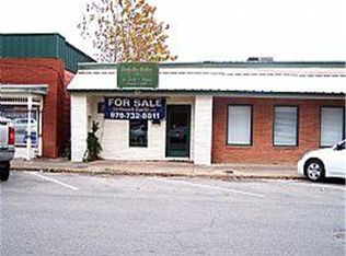 1219 Bowie St, Columbus, TX 78934