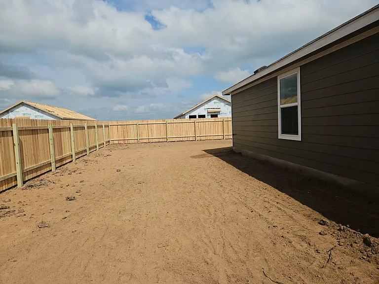 2318 Tornado Aly — Photo 12