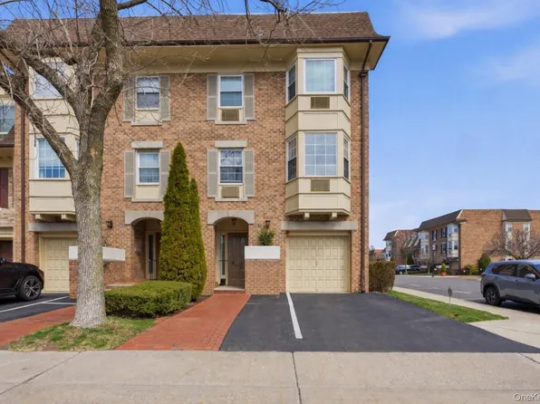 20617 Lori Drive #1166, Bayside, NY 11360