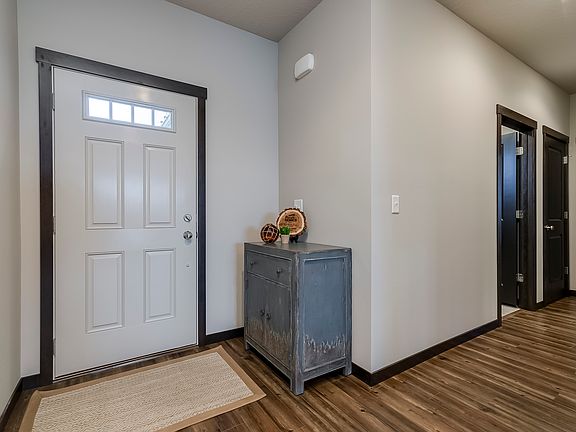 3rd image of 263 N Olivewood Ln