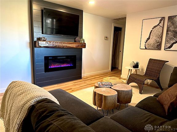 2nd image of 6123 Sandbury Dr