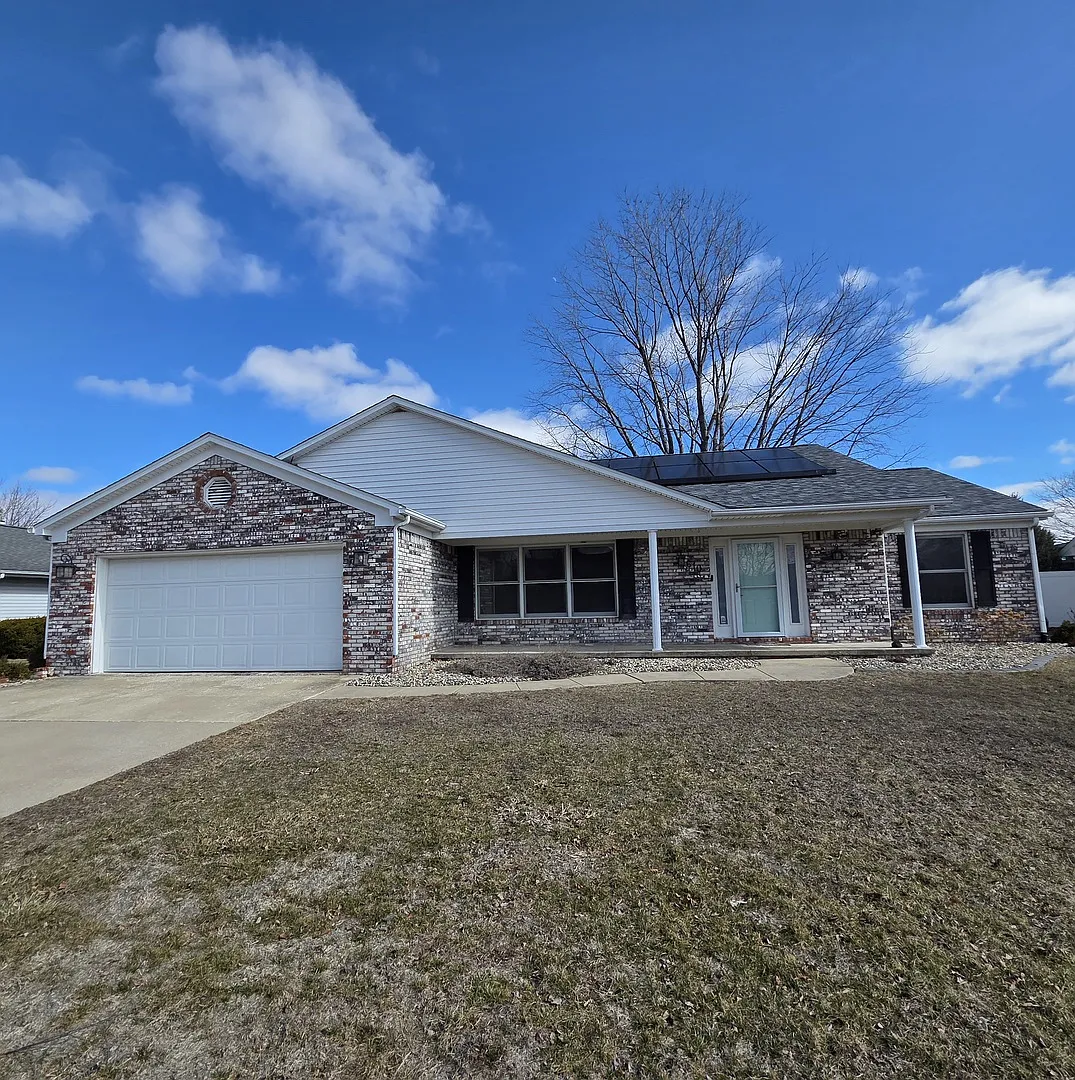 610 Sherwood Dr photo 1