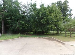 S 9th St, Mcalester, OK 74501