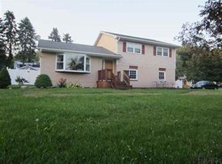 1 Spruce Ct, Voorheesville, NY