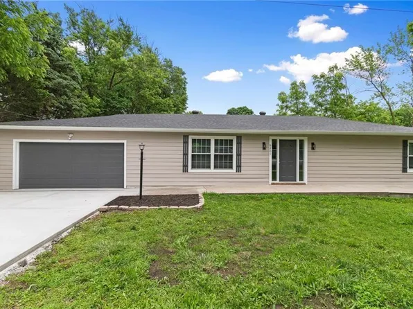 6201 N Topping Ave, Kansas City, MO 64119