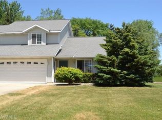 11949 Seven Pine Dr, Holland, MI 49424