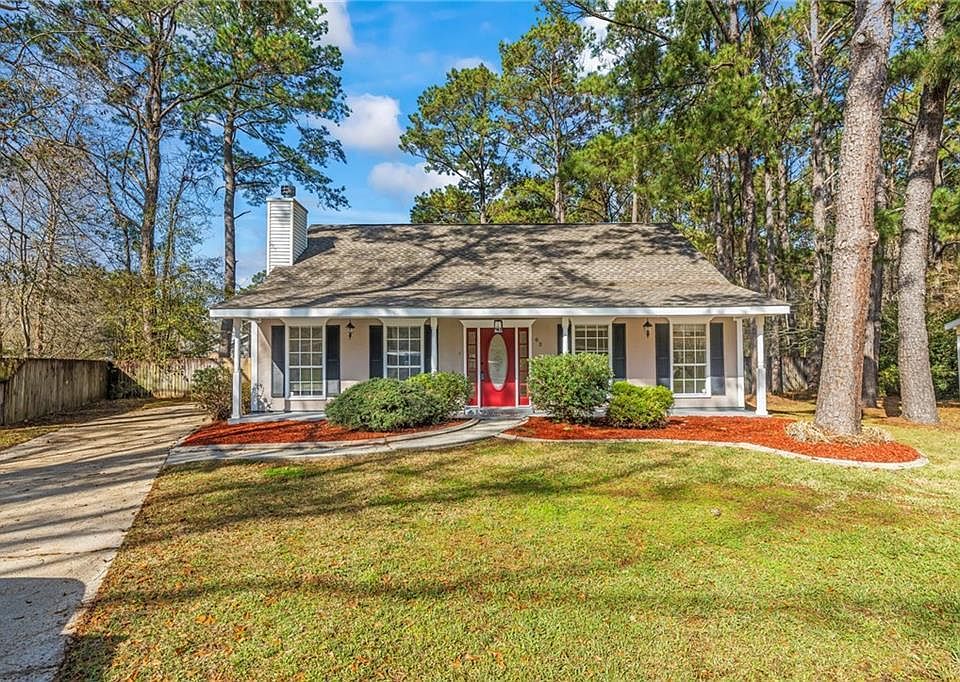 1st image of 63 Shady Oaks Dr
