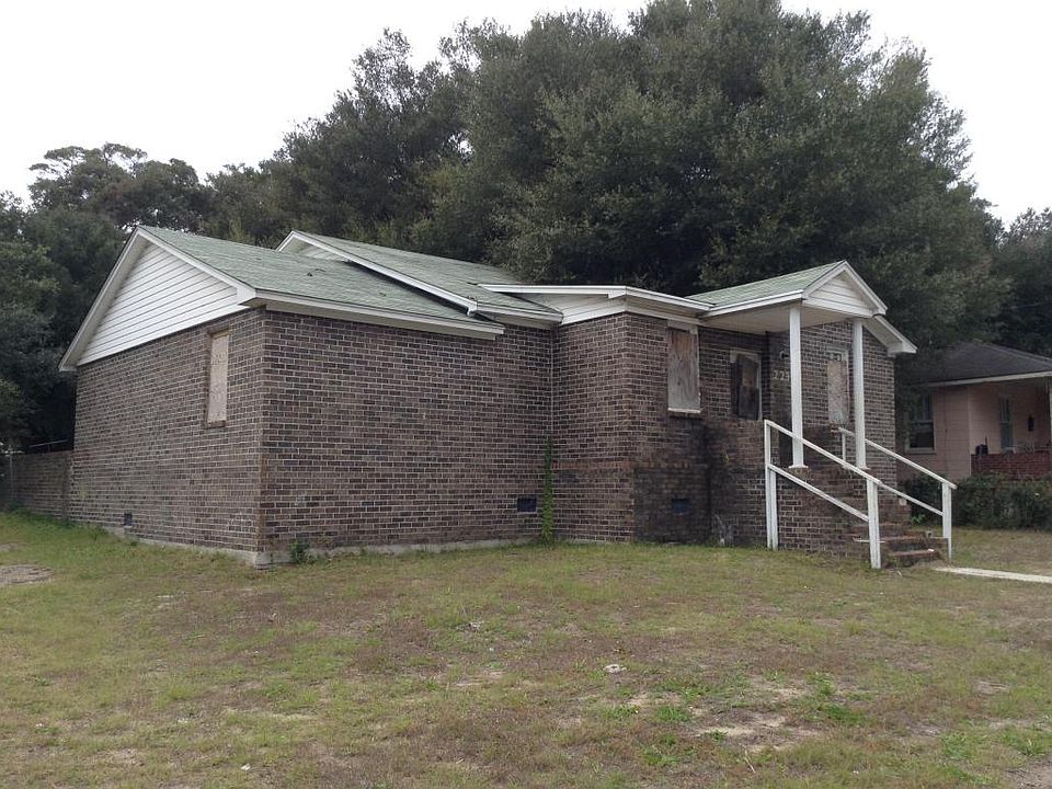 2nd image of 2238 Cambridge Ave