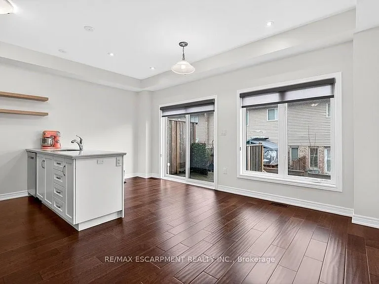 377 Glancaster Rd #16 — Photo 11