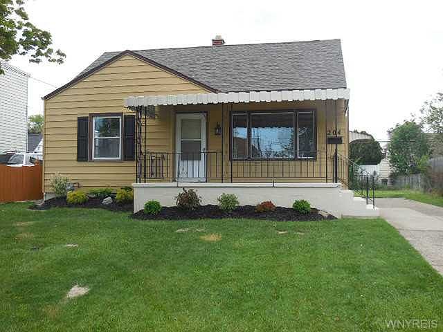 1st image of 204 Rosemont Ave