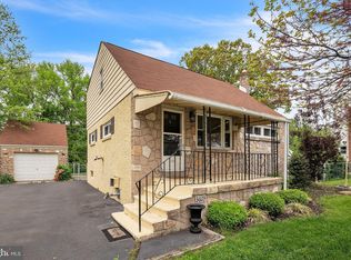 3603 Rockview Dr, Bristol, PA
