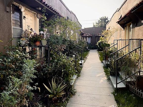 2nd image of 4220 1/2 Normal Ave #4220-1/2