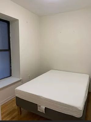 4th image of 8 Manhattan Ave #2