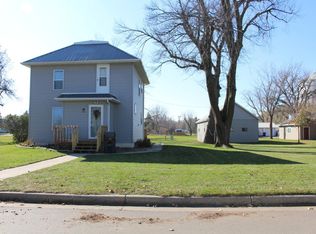 227 11th St, Brewster, MN 56119