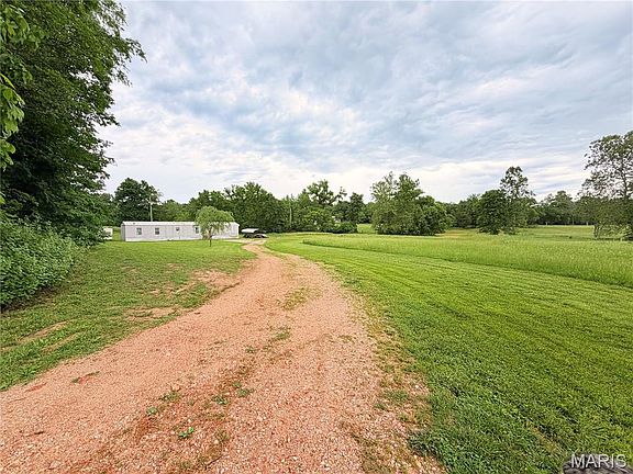 2nd image of 2809 County Road 115 Rd